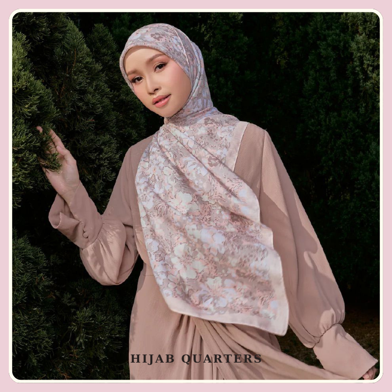 Reina Collection (Hickory Mousse)